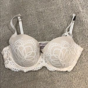 Victoria’s Secret Dream Angels Lined Demi Bra NWT